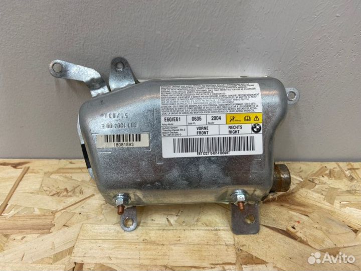 Подушка безопасности правая Bmw 5 E60