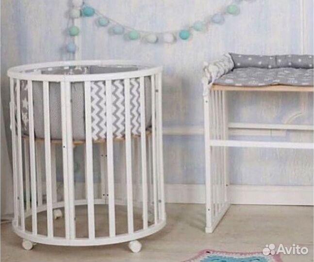 Детская кроватка