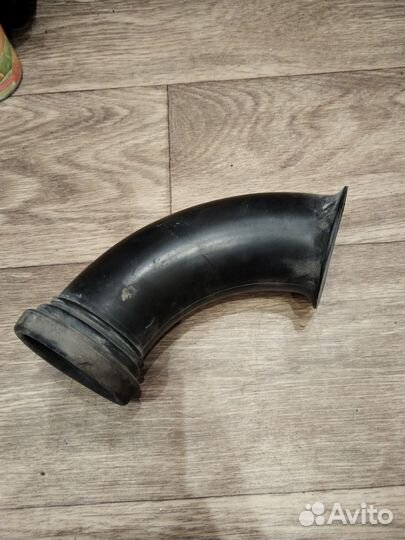 Патрубок воздушного фильтра