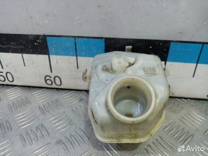 Б/У Бачок главного тормозного цилиндра#001