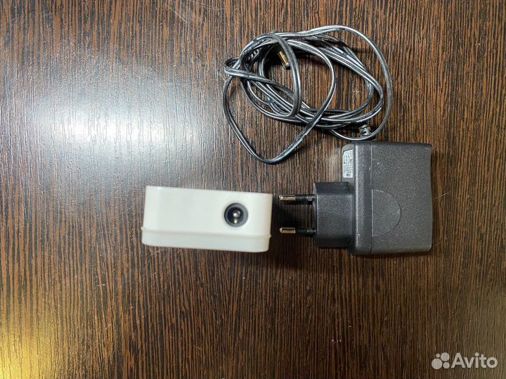 Коммутатор D-Link DES-1005A