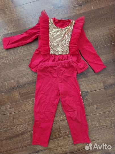 Костюм нарядный для девочки