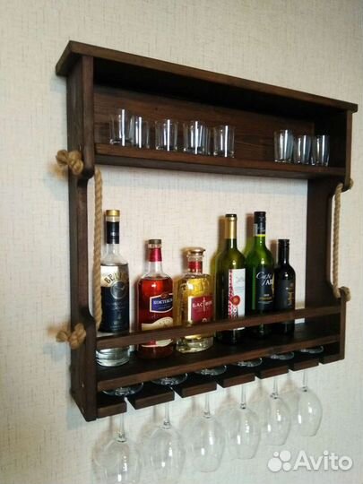 Деревянная полка-минибар для вина и бокалов