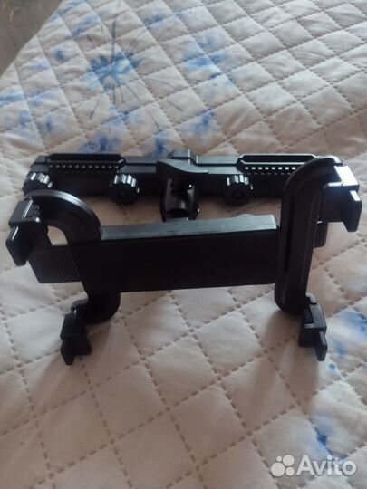 Держатель для планшета на подголовник