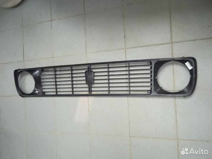 Облицовка радиатора 2121 LADA