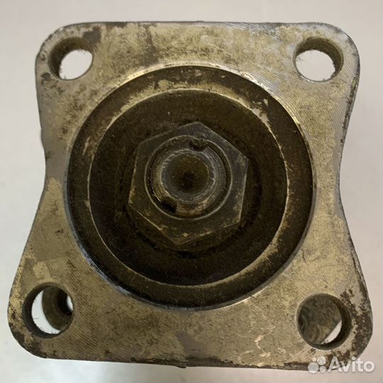 Вал ком (вал вторичный односкоростной коробки ЗИЛ