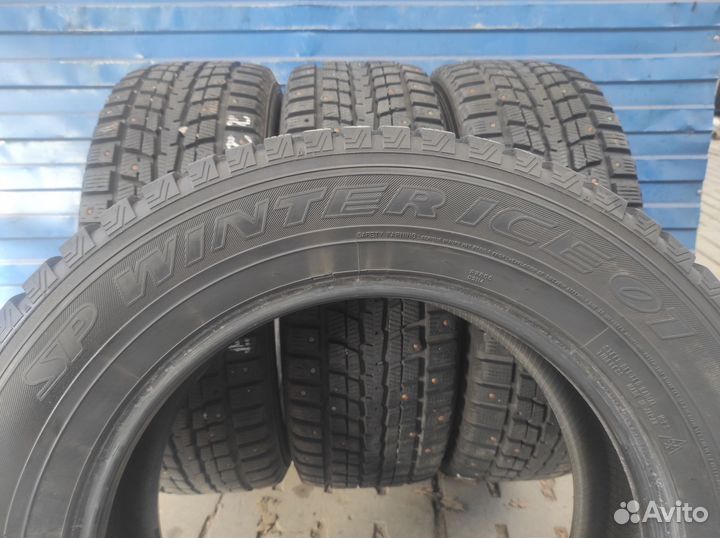 Dunlop SP Winter Ice 01 225/65 R17 102T