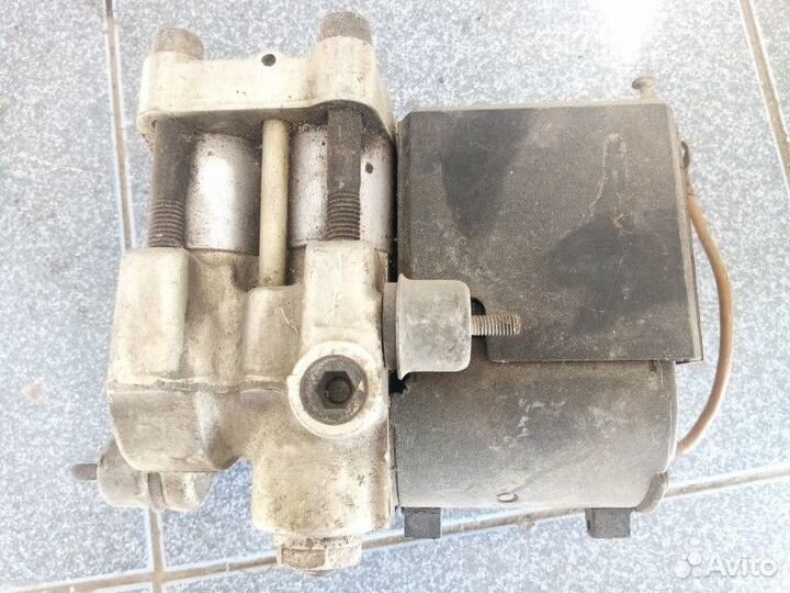 Блок ABS Audi 100 4 (C4)
