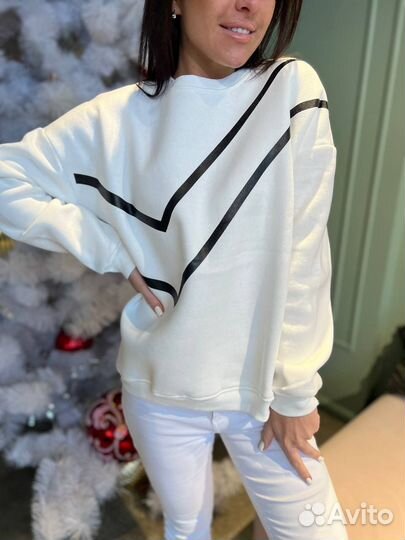 Пакет с новыми вещами