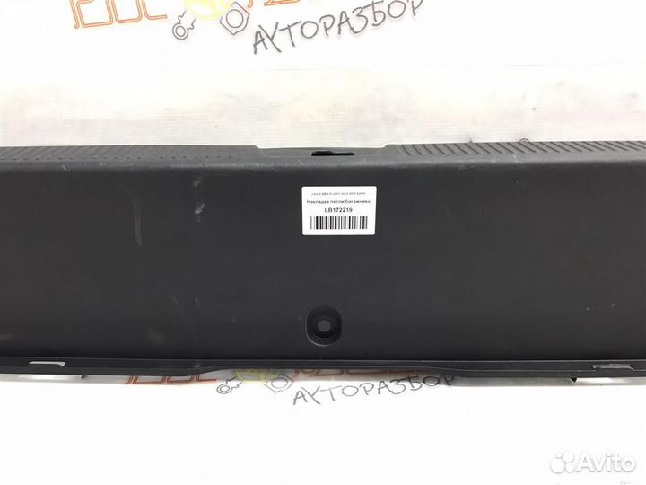 Накладка петли багажника Lexus GS430 (UZS190) 200