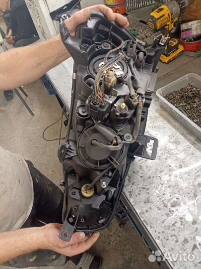 Передние фары Lancer 10