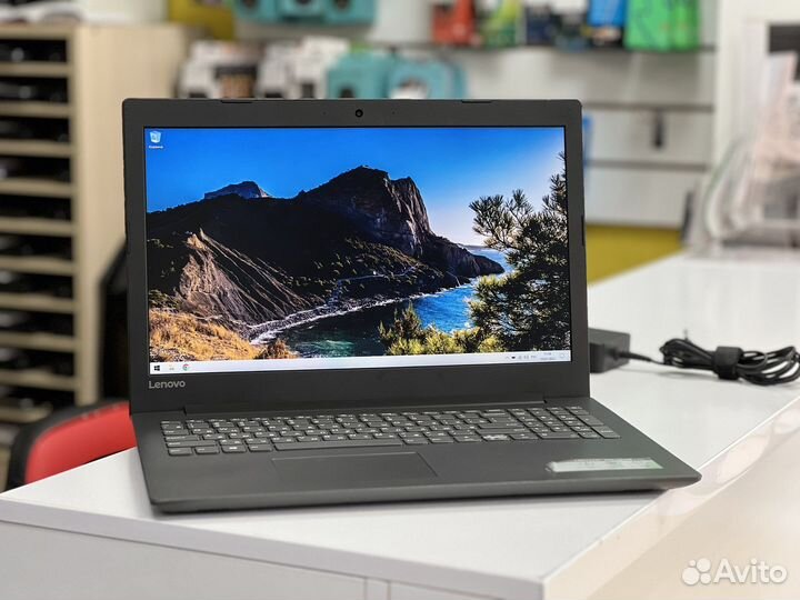 Шустрый ноутбук FHD Core i3-6006U 4Gb 240Гб SSD
