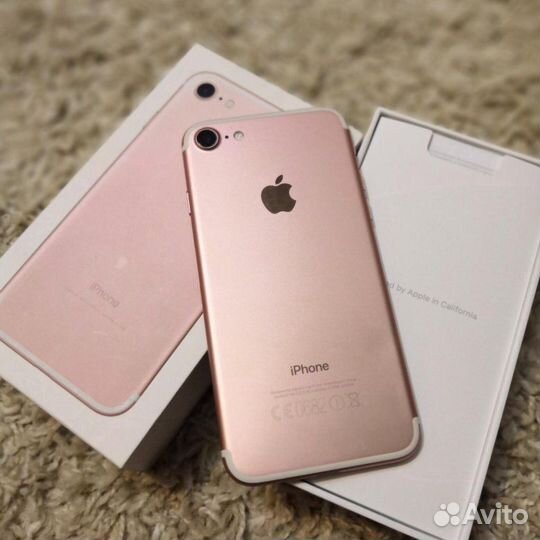 Телефон iPhone 7