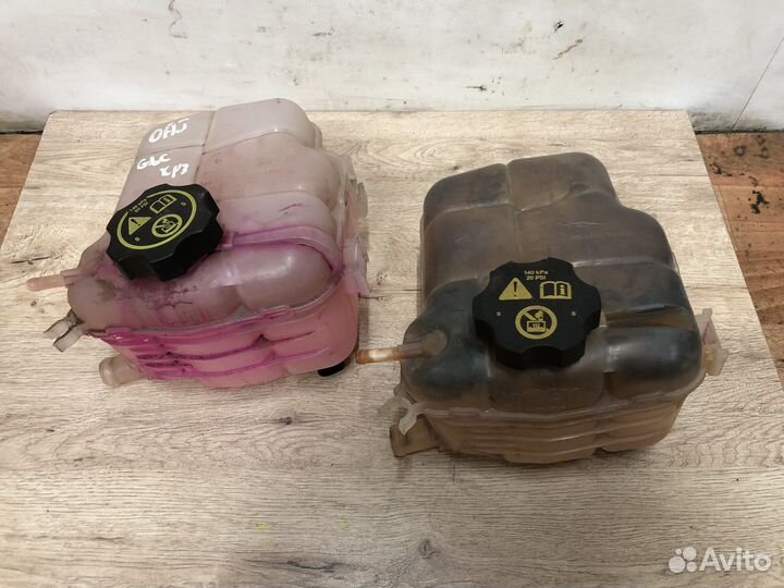 Расширительный бачок Opel Astra j