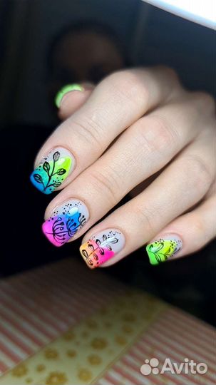 Маникюр, наращивание ногтей, педикюр