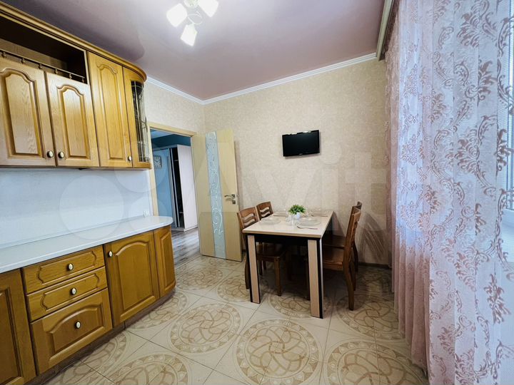 2-к. квартира, 53 м², 6/10 эт.
