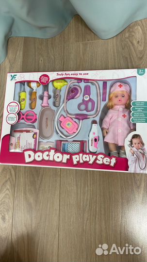 Игровой набор доктора с куклой новый