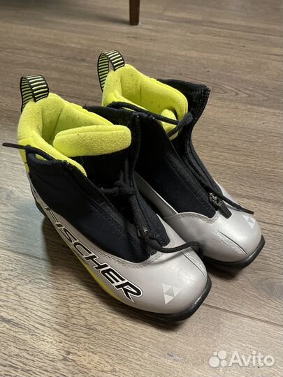 Детские лыжные ботинки 34 размера