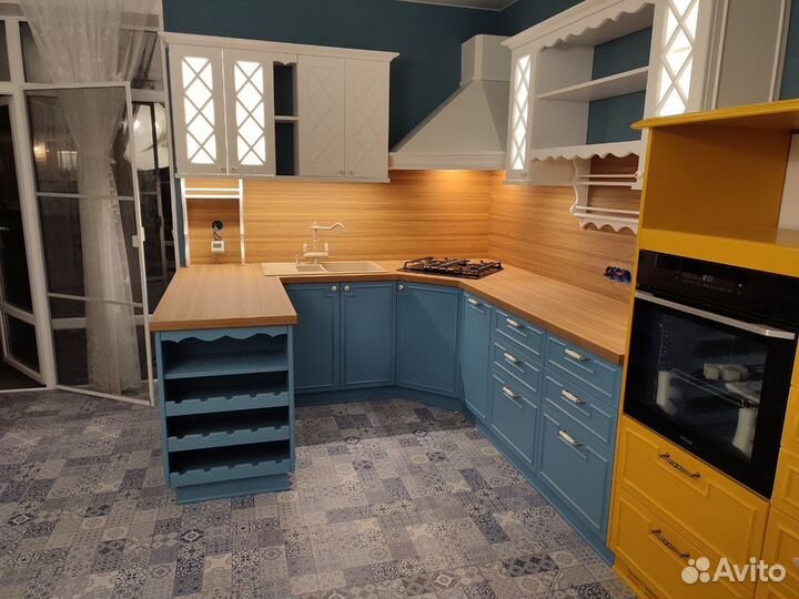 Кухня и шкафы мебель на заказ