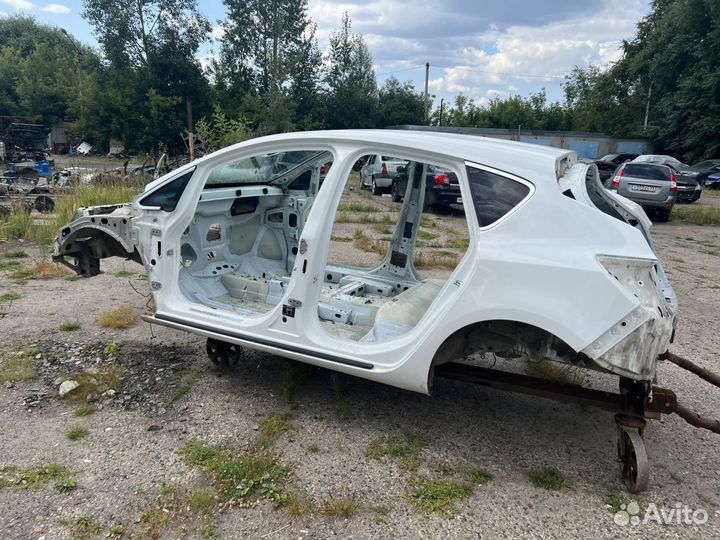 Крыло заднее левое Опель Астра J