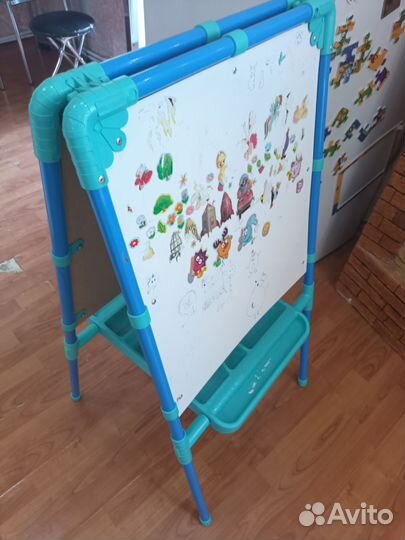 Мольберт Ника