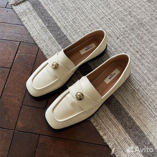 Лоферы женские