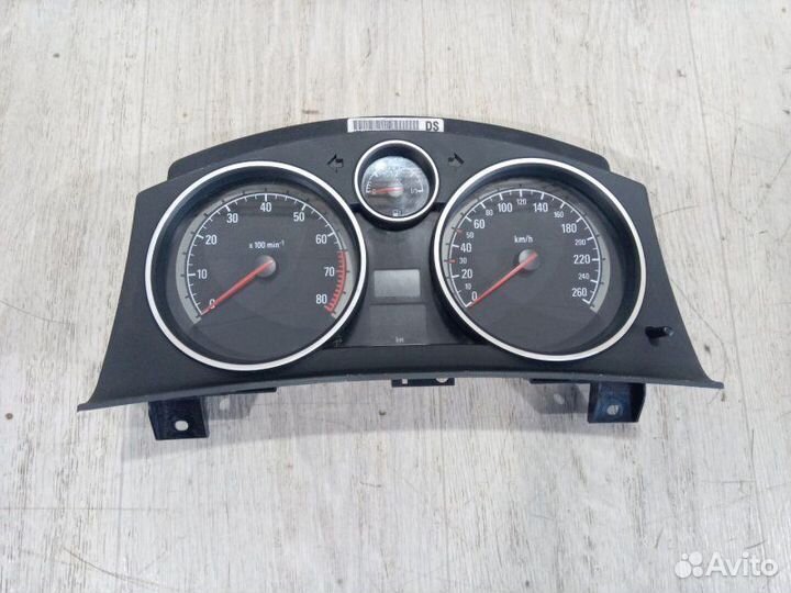 Панель приборов Opel Astra H 2004-2015