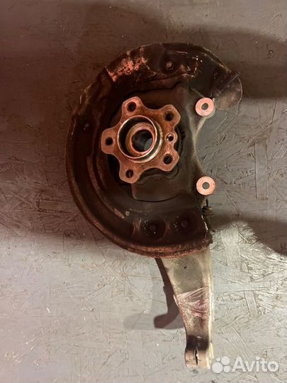 Кулак поворотный правый Bmw 5 G30 2021