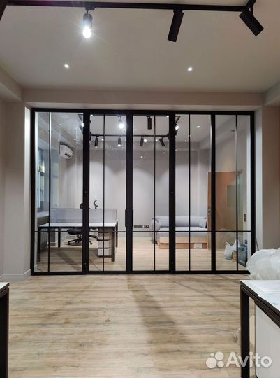 Стеклянные межкомнатные перегородки