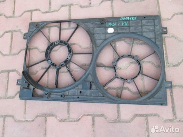 Диффузор дополнительного радиатора Audi