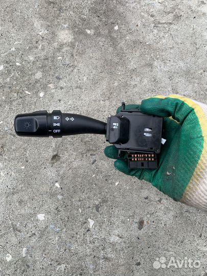 Подрулевой переключатель Акцент