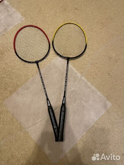 Ракетка для бадминтона
