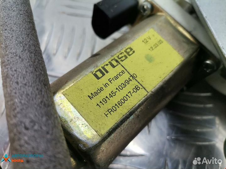 Стеклоподъемник передний правый Ford Focus 1999