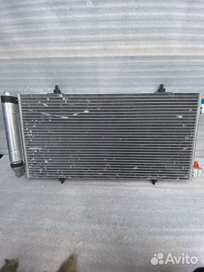 Радиатор охлаждения новый Peugeot 307 Citroen ориг