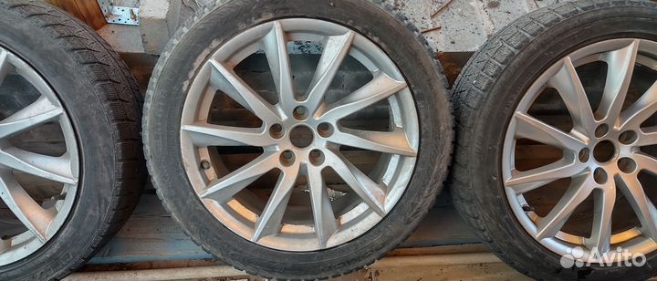 Nokian Tyres Hakkapeliitta 8 245/45 R18