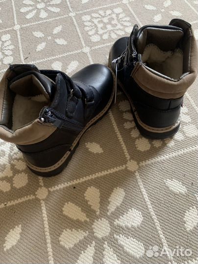 Ботинки демисезонные для мальчика 30 размер новые