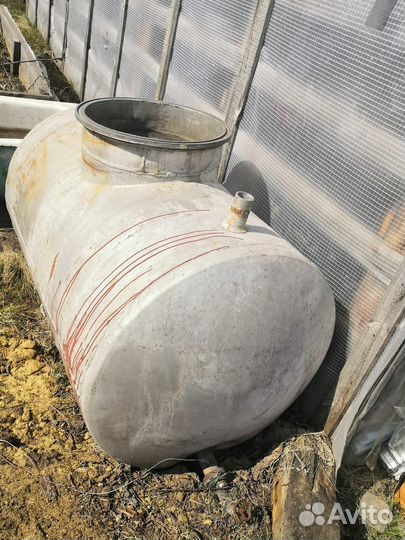 Алюминиевый бак