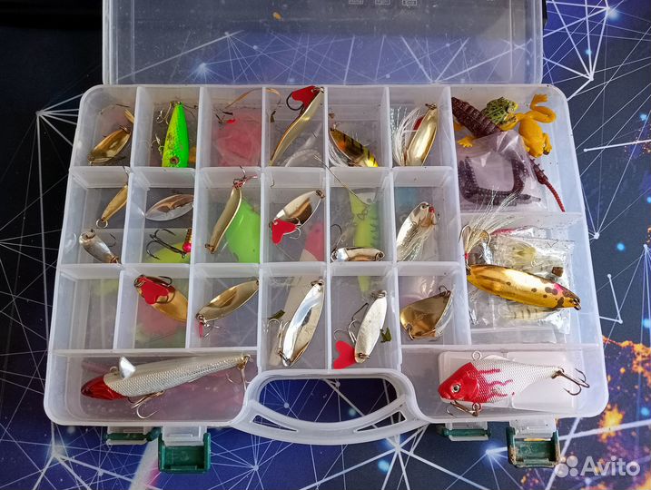 Воблеры, блёсны, мелочевка в боксе