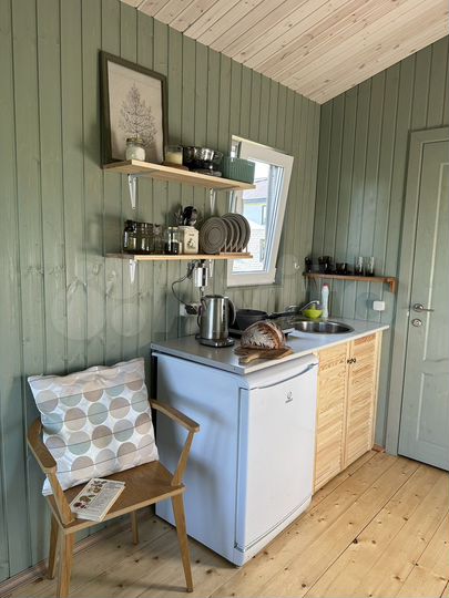 Дом 24 м² на участке 10 сот.
