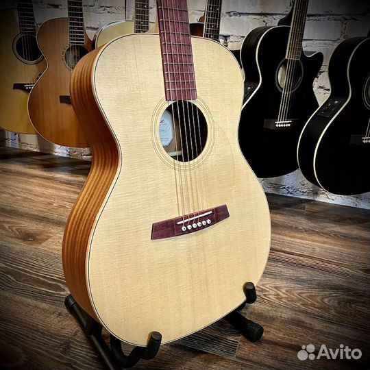 Акустическая гитара Kremona M15-GG