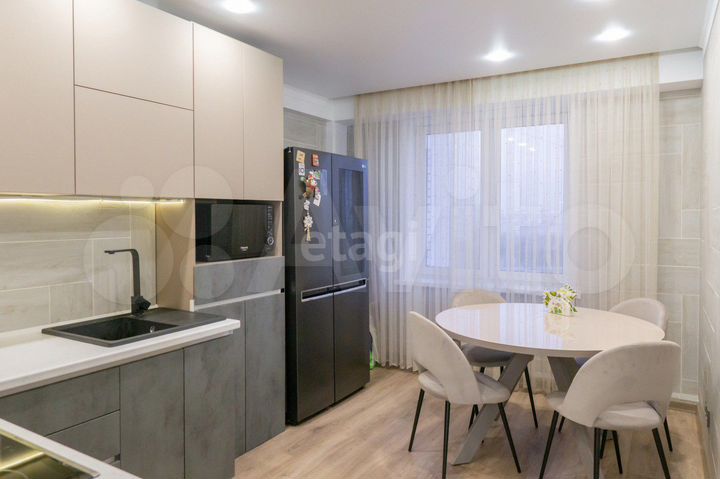 2-к. квартира, 72 м², 14/17 эт.