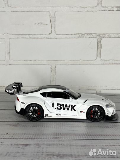 Toyota Supra A90 масштаб 1:24 моделька