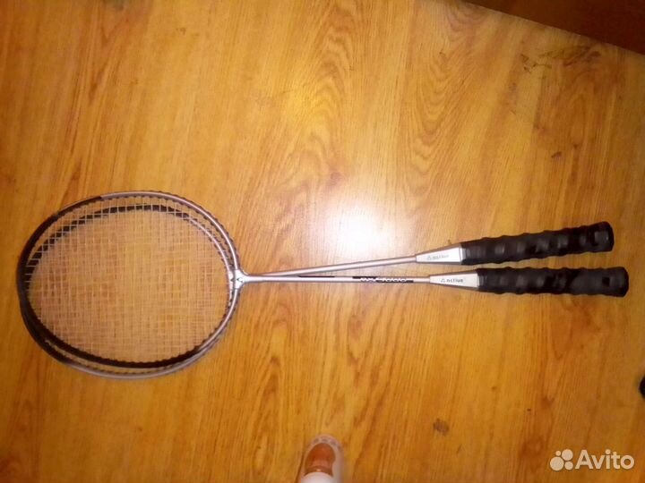 Ракетка для бадминтона
