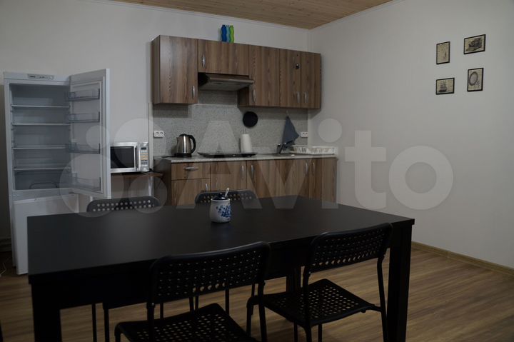 Коттедж 160 м² на участке 9 сот.