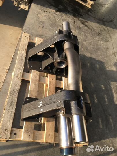 Ось Балансира камаз 6520