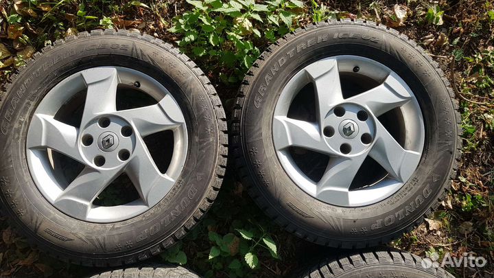 R16 Dunlop Grandtrek Ice 02 215/65, PCD 5x114.3 DIA 66.1