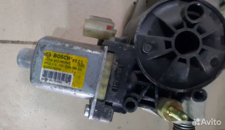 Стеклоподъемник Kia rio 4 RH 82460-H0000