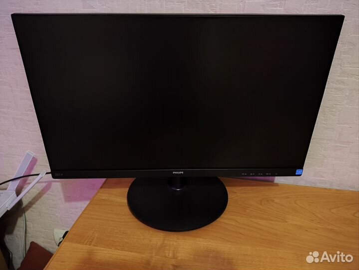 Монитор Philips 221v