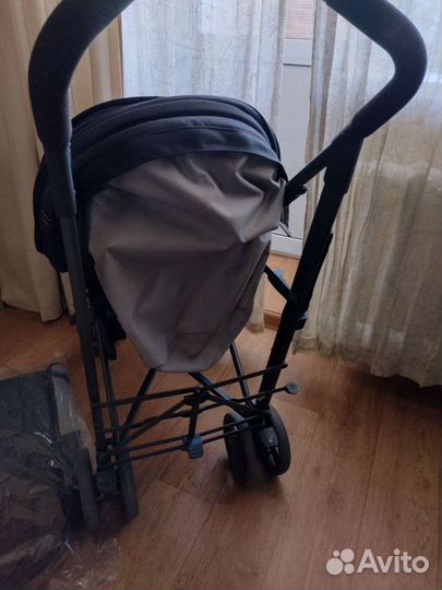 Прогулочная коляска - трость Chicco