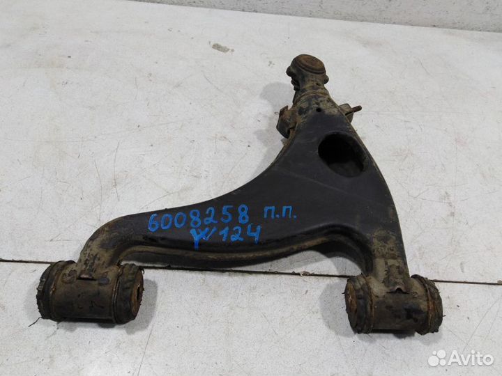 Рычаг передний правый нижний